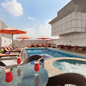 Ramada By Wyndham Deira 4* Dubaj